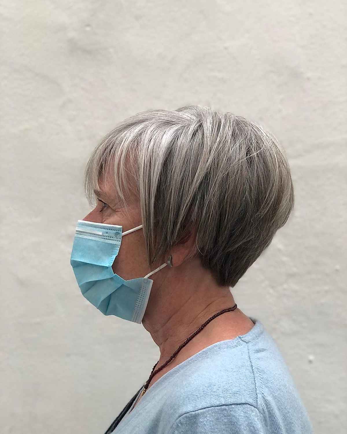 Pixie cut with stacked layers for gray hair