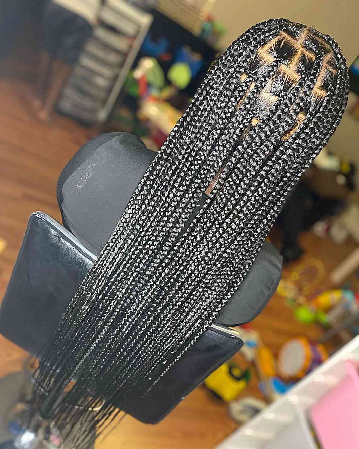 Very long, medium sized braids without knots