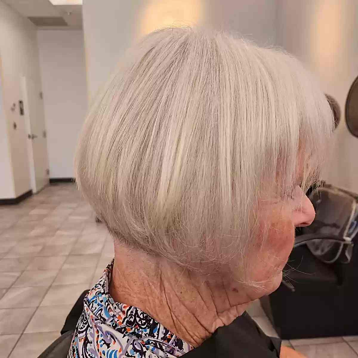 Wavy jawline haircut for women over 60