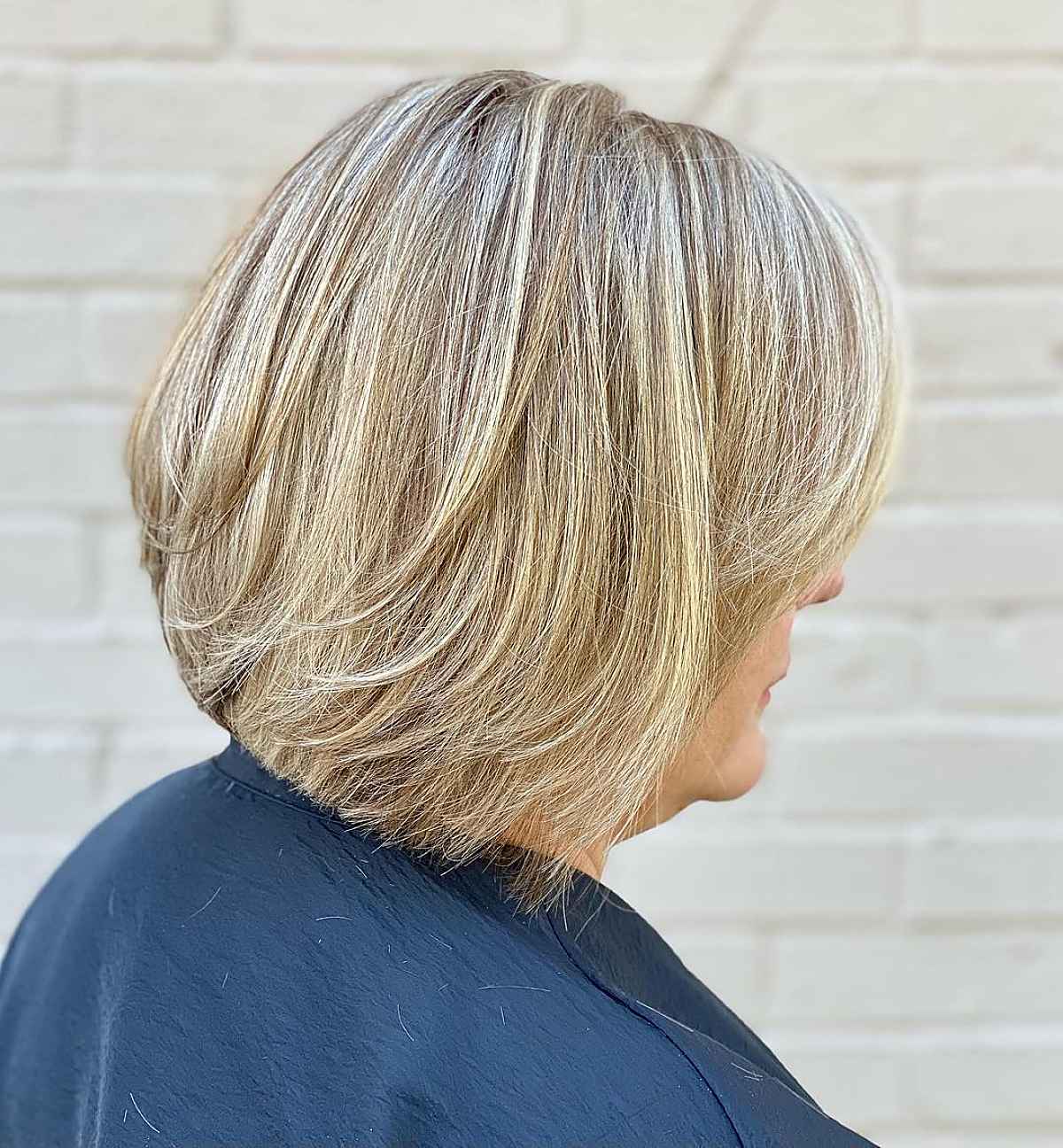 Neck-length bob with stacked layers